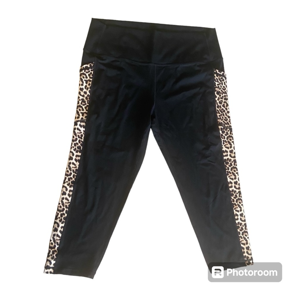 Zyia Active High Waist Crop Cheetah and Black Leggings with Side Pockets Size 20